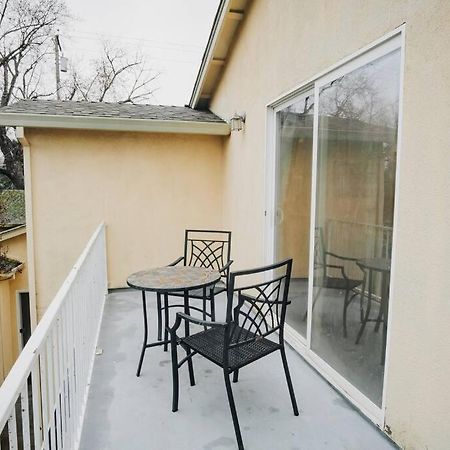 Gorgeous Upstairs Studio With Patio And Laundry Chico Eksteriør bilde